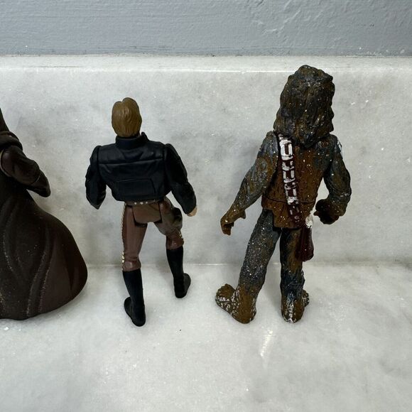 Kenner Star Wars 1996-98 Action Figures Luke, Hoth Chewbacca, Han Solo, Obiwon - Picture 7 of 10